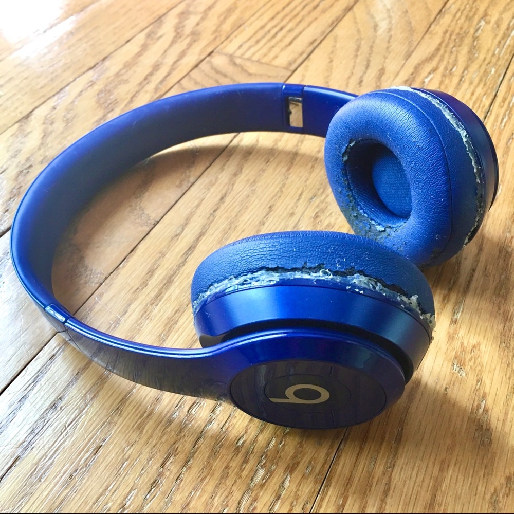 4/$10 - Beats by Dr. Dre Solo Wireless Headphones - Blue - Picture 4 of 15